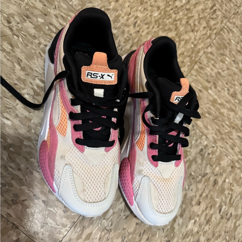 Sneakers